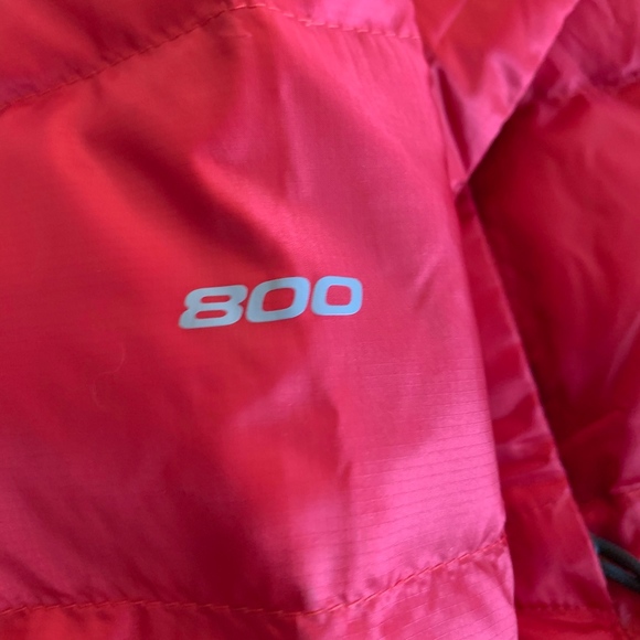 The North Face Men's Red Puffer Jacket - Copy - Picture 3 of 6